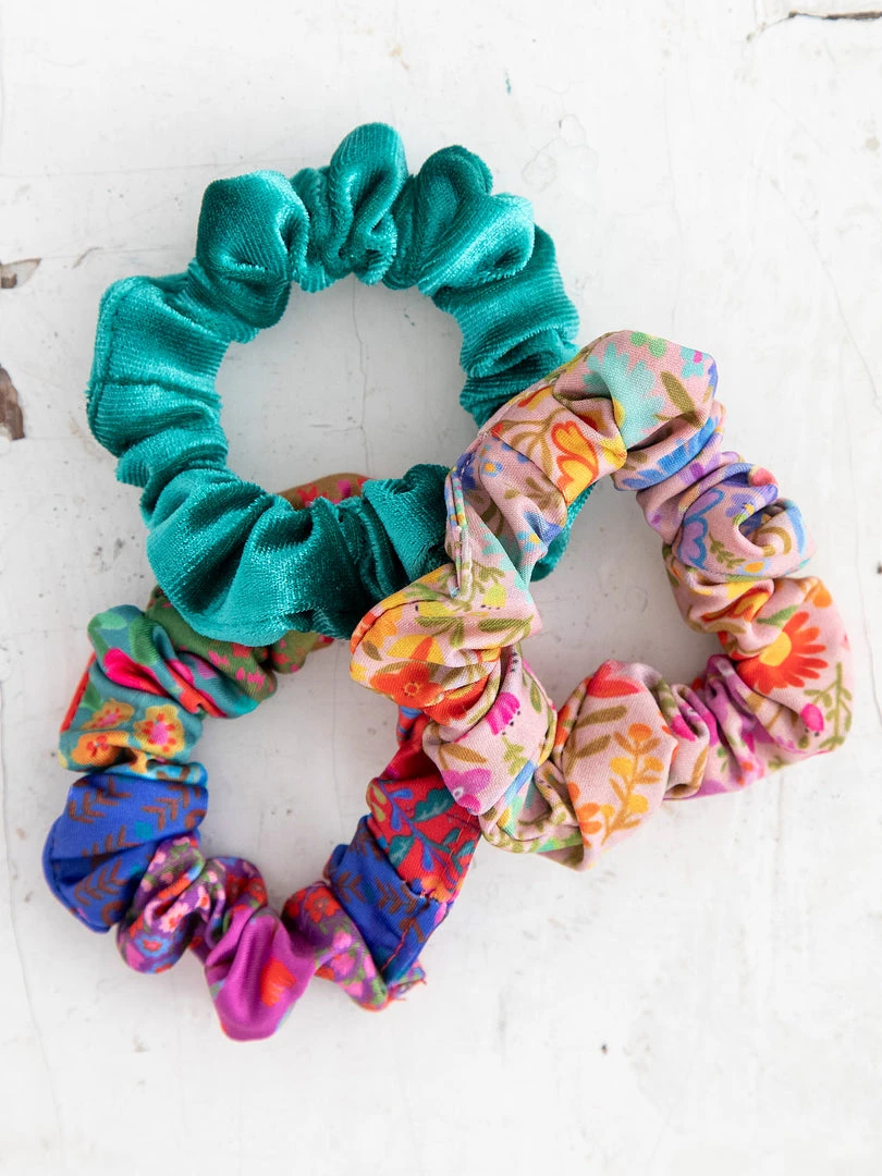 Natural Life Set Of 3 Scrunchies 7 Natural Life Set Of 3 Scrunchies