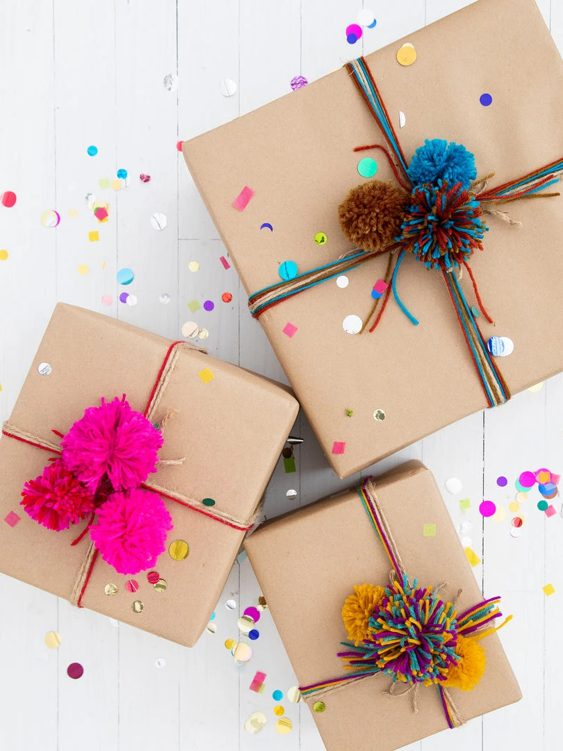 Natural Life Back To Campus Pom Pom & Tassel Kit 8 Natural Life Back To Campus Pom Pom & Tassel Kit