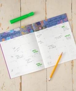 Natural Life NEW & TRENDING 2022-23 Monthly Academic Planner