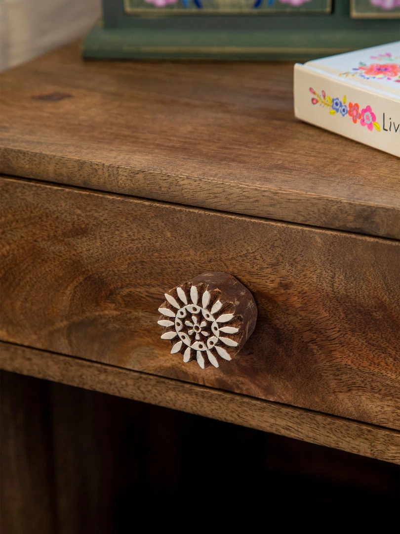 Natural Life Bungalow Nightstand NEW & TRENDING 5 Natural Life Bungalow Nightstand NEW & TRENDING